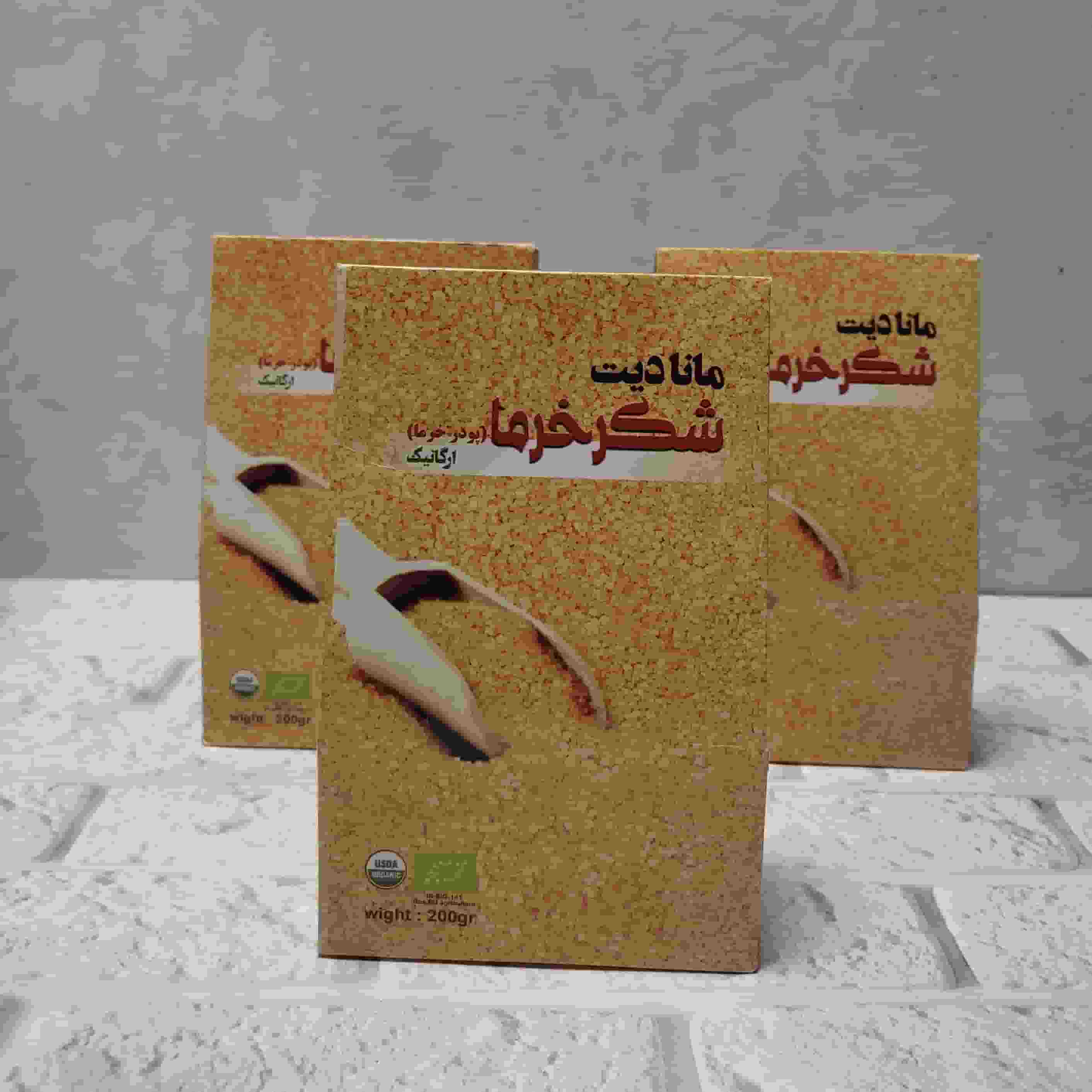 شکر خرما مانادیت فرآورده طبیعی مناسب استفاده روزانه